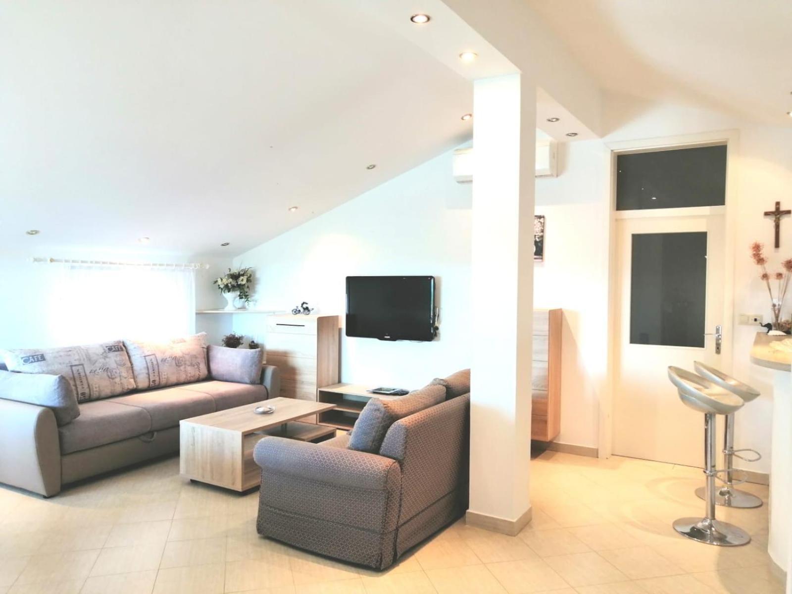 Lovely Sea View House 2 In Malinska Island Krk Exterior photo