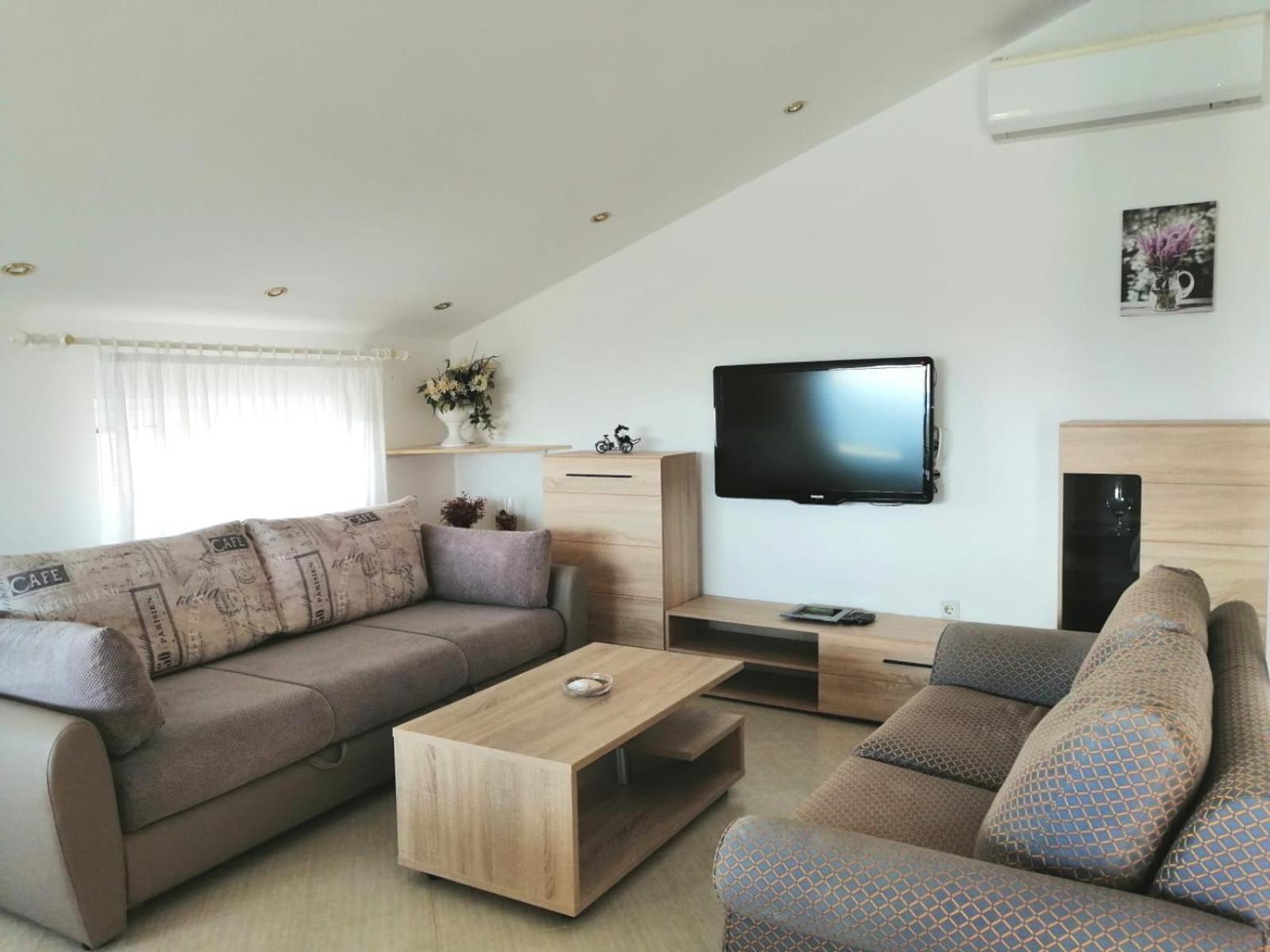 Lovely Sea View House 2 In Malinska Island Krk Exterior photo