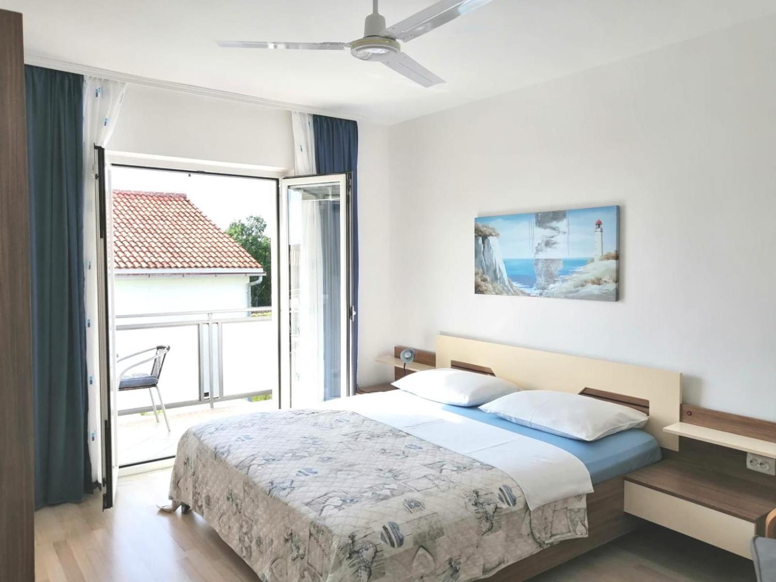 Lovely Sea View House 2 In Malinska Island Krk Exterior photo